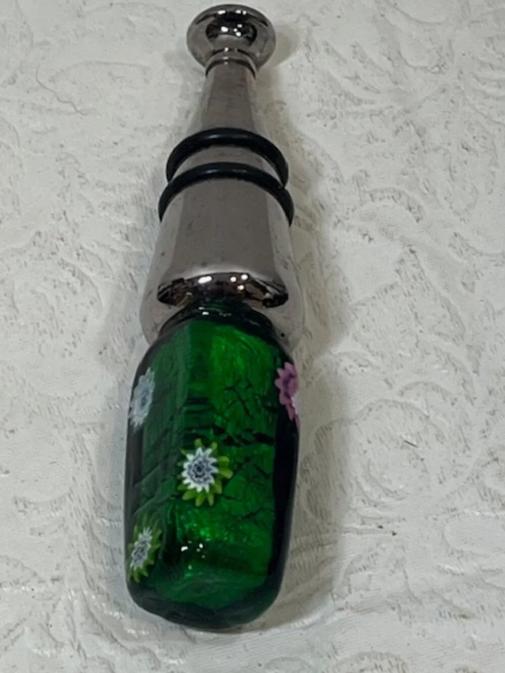 VTG Handmade Murano style Wine Bottle Stopper Green Glass Floral Metal End 4